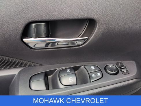 Used 2023 Nissan Kicks SV FWD image 22