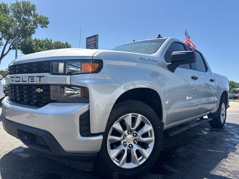 Used 2021 Chevrolet Silverado 1500 Custom RWD image 2