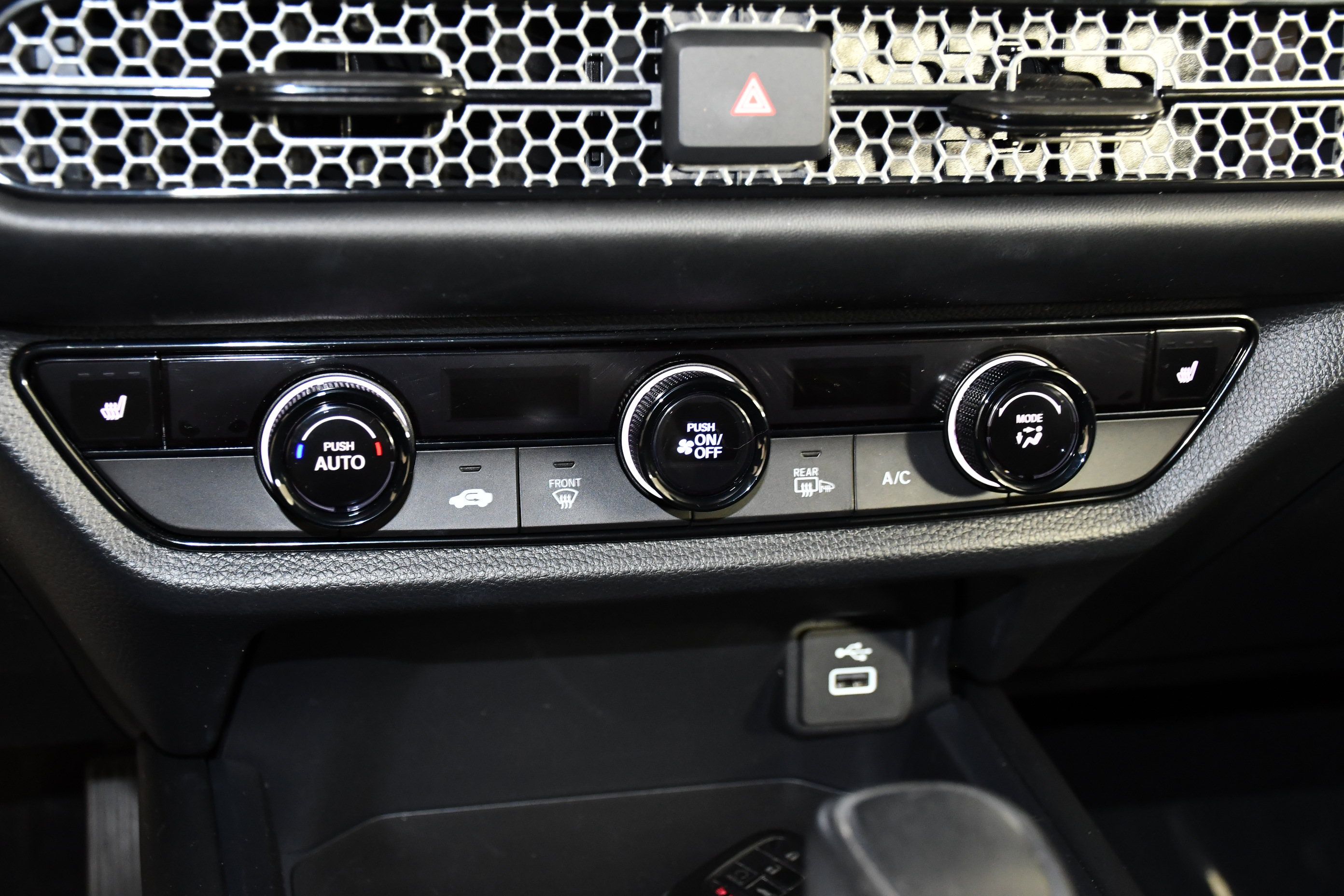 Certified 2024 Honda HR-V Sport image 28
