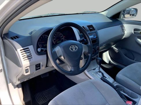 Used 2011 Toyota Corolla LE FWD image 16