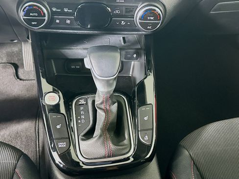 Used 2022 Kia Soul Turbo image 25