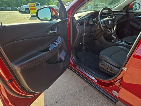 Used 2023 Buick Encore GX Preferred w/ Cold Weather Comfort Package AWD/4WD image 28