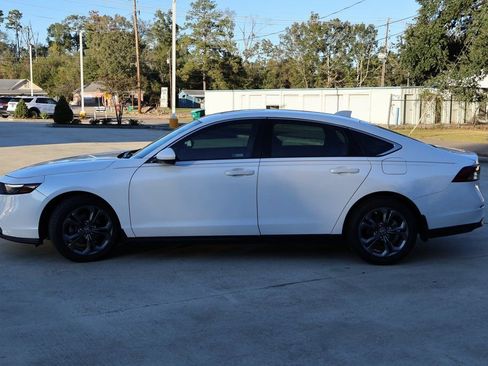 Used 2023 Honda Accord EX image 23