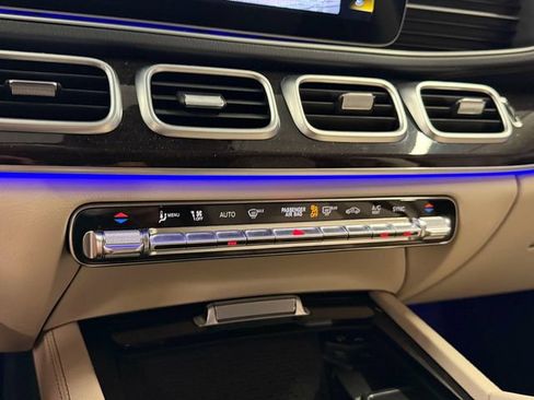 Certified 2022 Mercedes-Benz GLS 450 4MATIC image 30