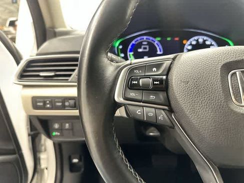 Used 2019 Honda Accord Touring image 17