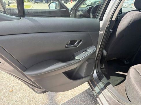 Certified 2024 Nissan Sentra S FWD image 19