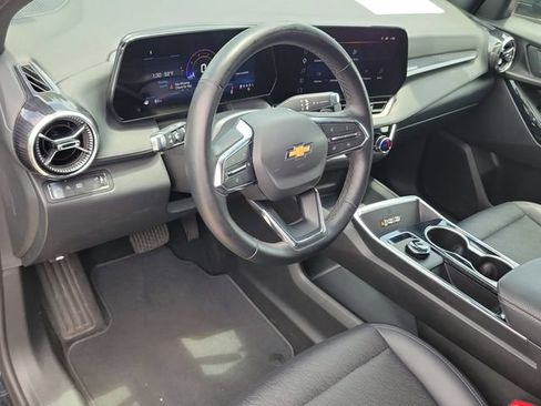 Certified 2026 Chevrolet Equinox LT w/ Convenience Package II FWD image 19