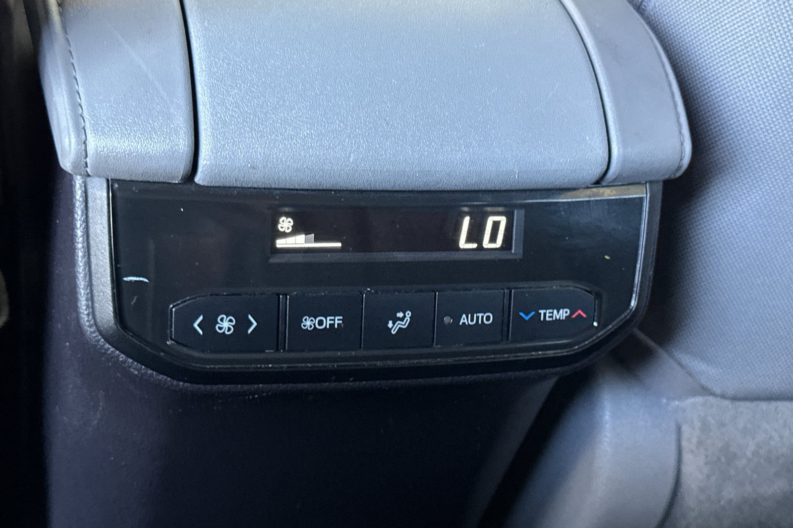 Certified 2022 Toyota Highlander LE AWD/4WD image 16