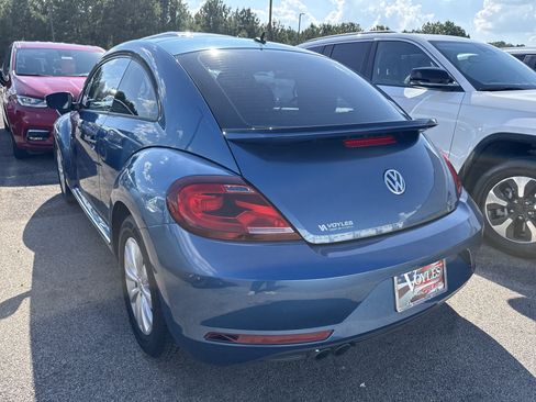 Used 2019 Volkswagen Beetle 2.0T S FWD image 4