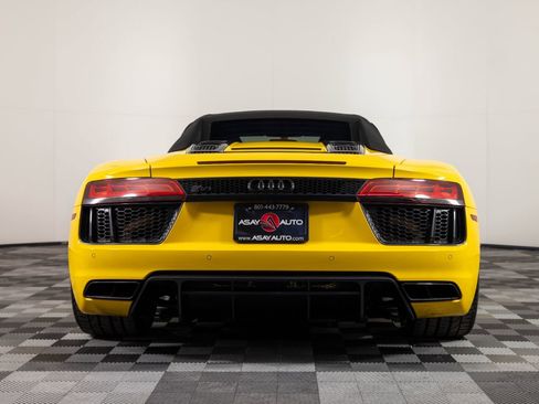 Used 2017 Audi R8 V10 AWD/4WD image 7