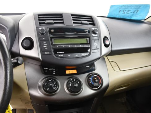 Used 2011 Toyota RAV4 2WD w/ Upgrade Value Pkg image 25