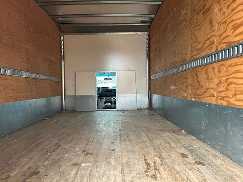 Used 2022 Ford E-450 and Econoline 450 Super Duty w/ Power Windows & Locks Group image 12