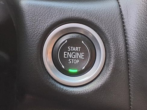 Used 2023 GMC Yukon AT4 image 6