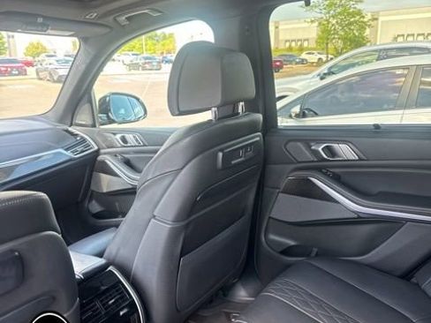 Used 2021 BMW X5 M50i w/ Executive Package AWD/4WD image 11