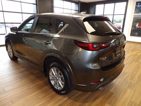Used 2024 MAZDA CX-5 AWD 2.5 S w/ Select Package image 8