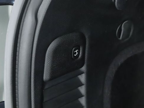 Used 2019 Jeep Grand Cherokee Limited AWD/4WD image 20