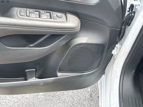 New 2026 Chrysler Pacifica Select image 19