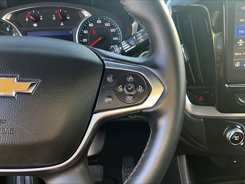 Used 2023 Chevrolet Traverse LT image 15