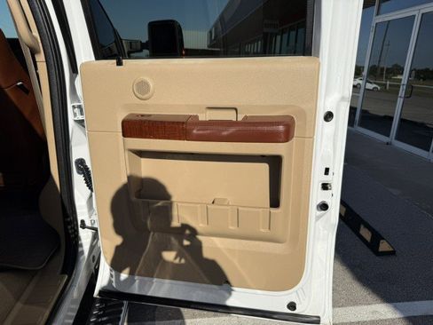Used 2013 Ford F350 King Ranch w/ King Ranch w/Chrome Pkg image 27