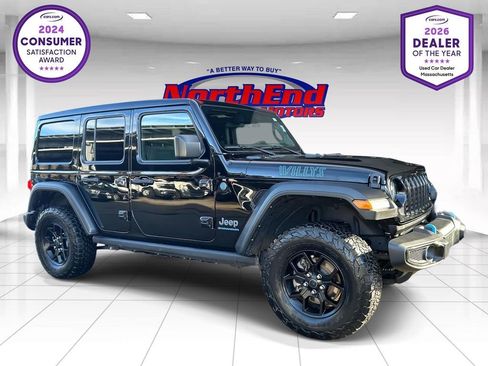 Used 2024 Jeep Wrangler Unlimited AWD/4WD image 1