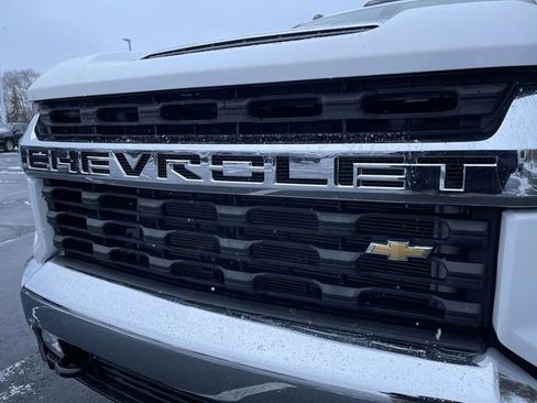 Used 2022 Chevrolet Silverado 2500 LT image 27