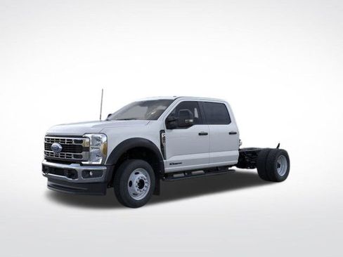 New 2025 Ford F450 XL w/ XL Chrome Package image 1