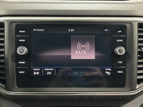 Used 2018 Volkswagen Atlas Launch Edition AWD/4WD image 6