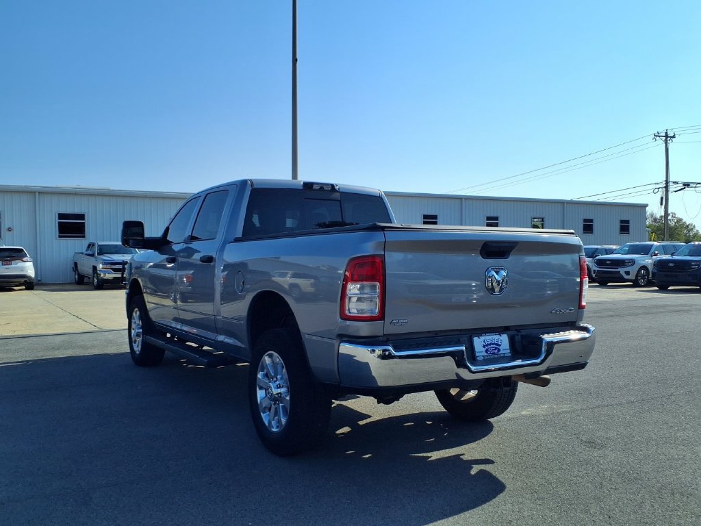 Used 2024 RAM 2500 Tradesman w/ Chrome Appearance Group AWD/4WD image 2