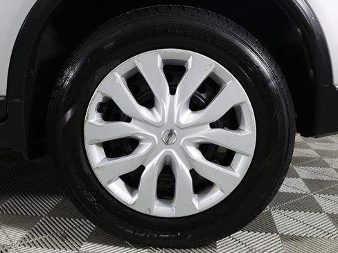 Used 2019 Nissan Rogue S AWD/4WD image 37