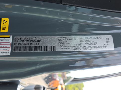 Used 2024 Jeep Wrangler Unlimited Sahara w/ Technology Group AWD/4WD image 21