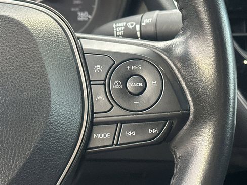 Used 2024 Toyota Corolla SE image 25