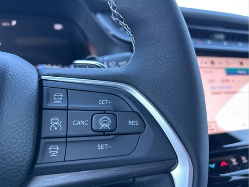 New 2026 Jeep Grand Cherokee Limited image 15