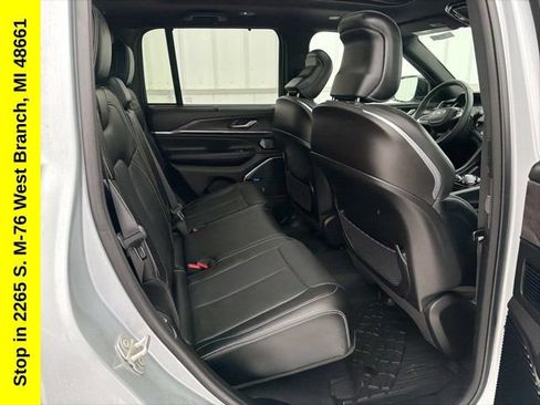 Used 2024 Jeep Grand Cherokee Overland w/ Advanced Protech Group III AWD/4WD image 43