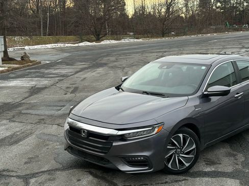 Used 2020 Honda Insight Touring image 2