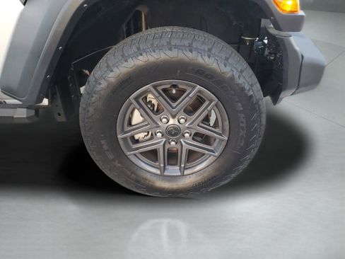 Certified 2024 Jeep Wrangler Sport S image 33