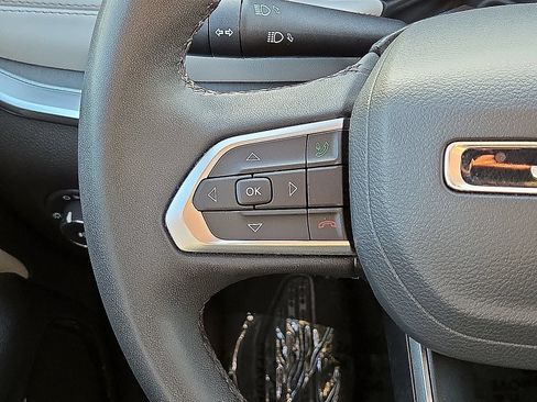 Used 2025 Jeep Compass Limited AWD/4WD image 18