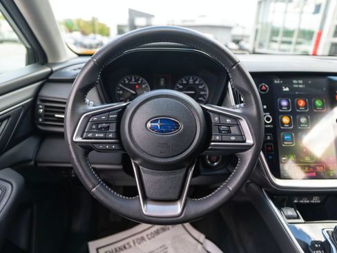 Used 2024 Subaru Outback Premium AWD/4WD image 15