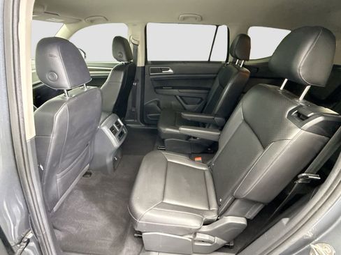 Used 2019 Volkswagen Atlas SE w/ Towing Package image 19