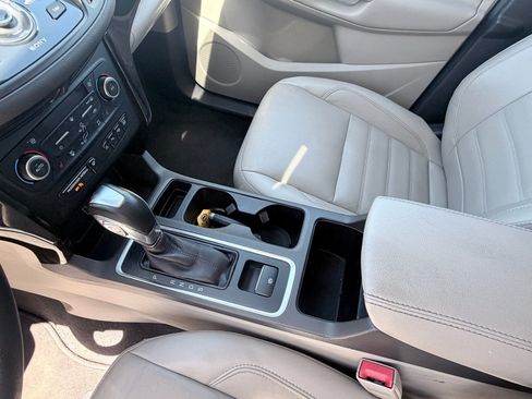 Used 2018 Ford Escape Titanium AWD/4WD image 14