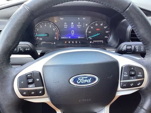 Used 2023 Ford Explorer XLT w/ Equipment Group 202A AWD/4WD image 29
