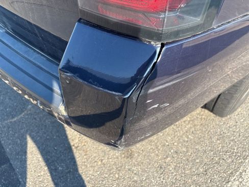 Used 2019 GMC Yukon SLE w/ SLE Value Package image 6