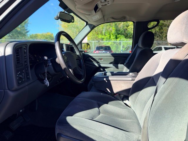 Used 2006 GMC Sierra 1500 SLE w/ Light Duty Power Package AWD/4WD image 6