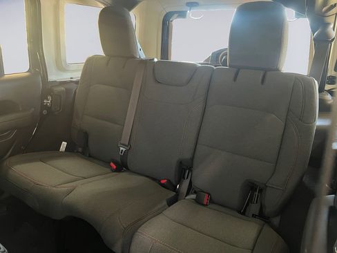 New 2025 Jeep Wrangler Unlimited Rubicon w/ Steel Bumper Group image 16