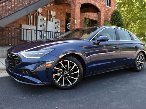 Used 2021 Hyundai Sonata Limited image 45