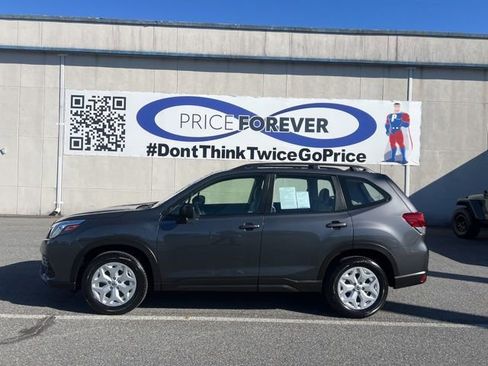 Used 2022 Subaru Forester image 3