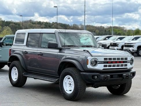 Used 2025 Ford Bronco Heritage Edition AWD/4WD image 41