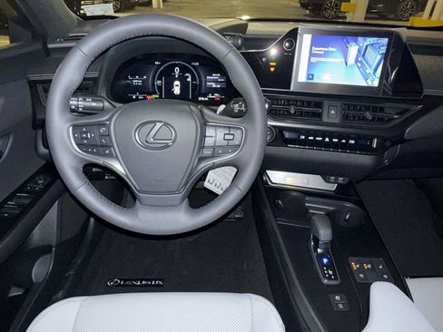 New 2025 Lexus UX 300h AWD image 3