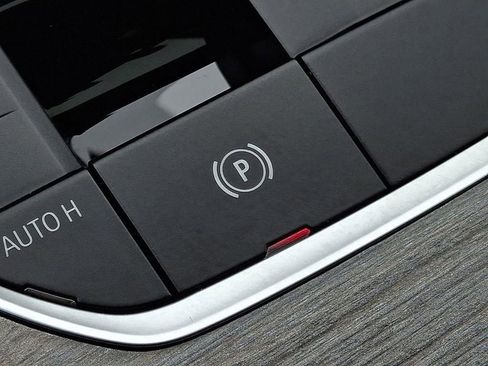 Used 2025 BMW i4 xDrive40i w/ Parking Assistance Package image 26