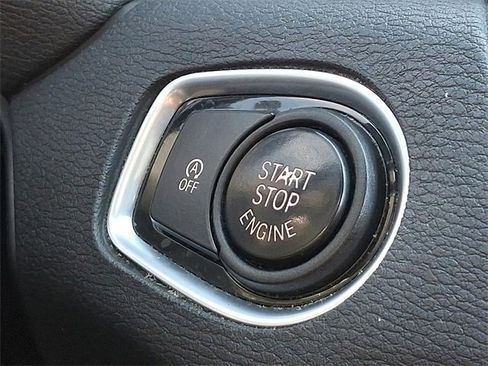 Used 2018 BMW X1 xDrive28i image 24