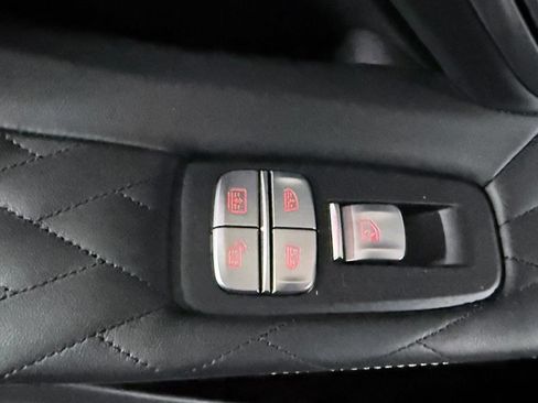 Used 2022 BMW 750Li xDrive AWD/4WD image 25